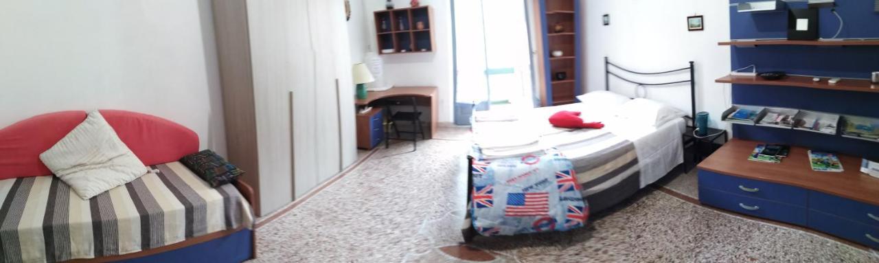 I Colori Di Napoli Apartment Bagian luar foto